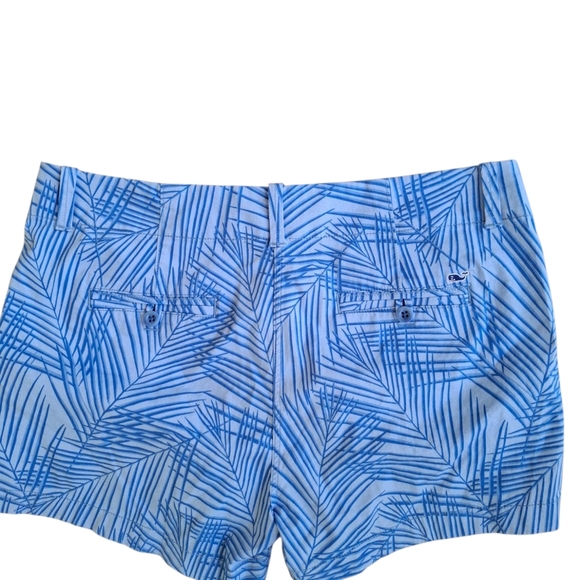 Vineyard Vines Geometric Blue Shorts NWOT Size 12 - Picture 2 of 9